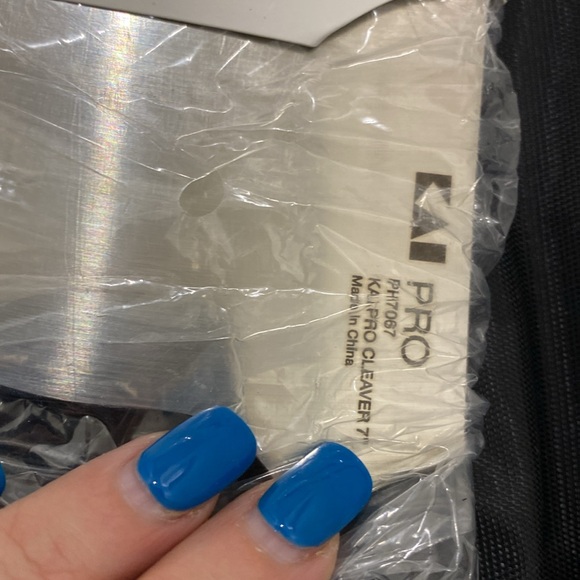 NWOT KAI PROfessional Chef 7-piece Cutlery set with 8 Pocket Roll - Picture 11 of 14